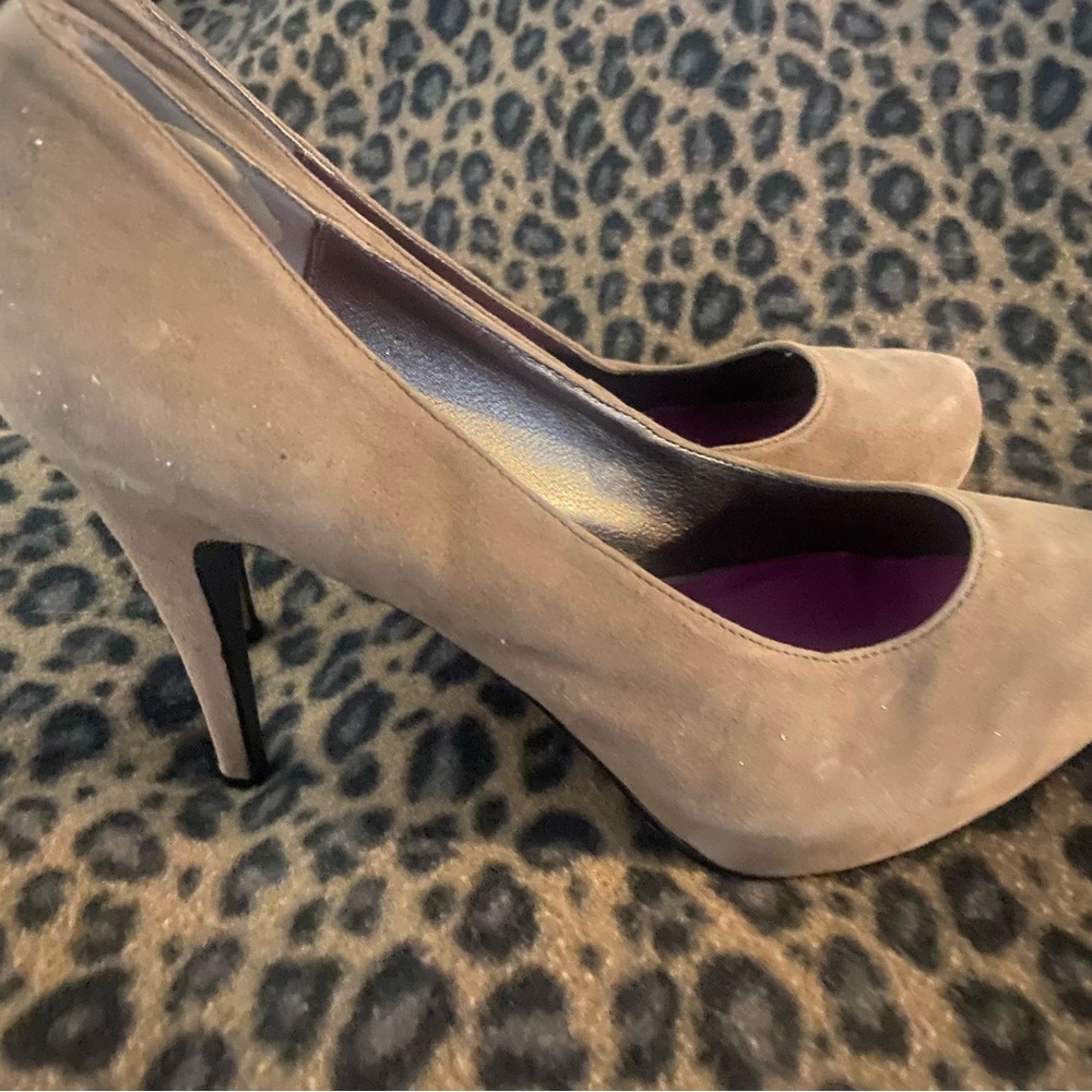 Womens taupe MODA faux suede heels in size 10. Worn once.